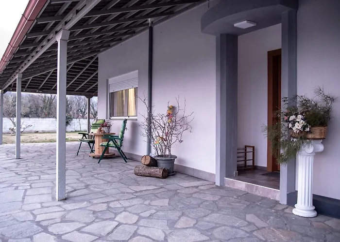Zoe\'S House